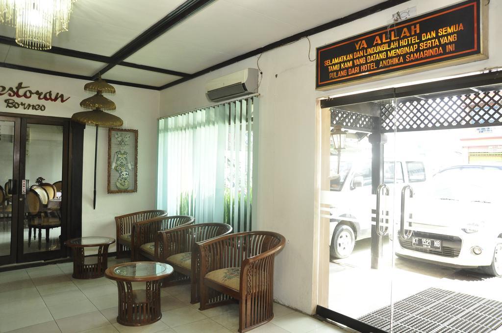 Hotel Andhika Syariah Samarinda Bagian luar foto