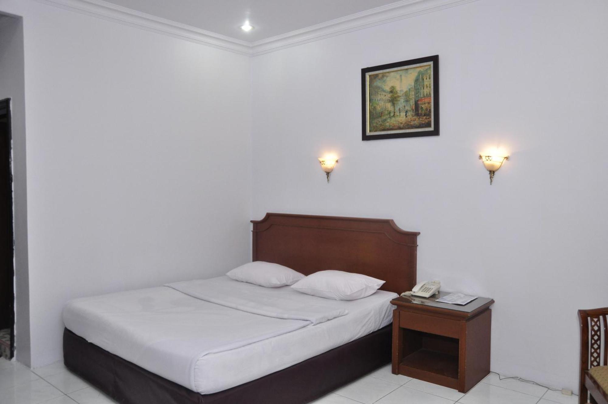Hotel Andhika Syariah Samarinda Bagian luar foto